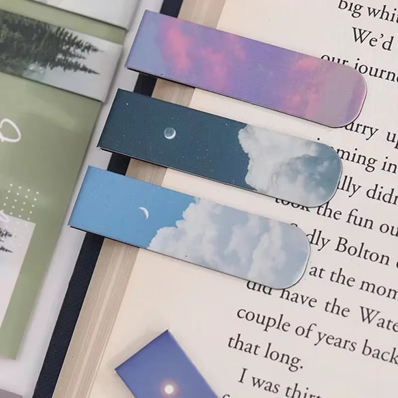2pcs Fantasy Landscape Themed  – Bookmark Magnetic Clip Bewertung und Preis